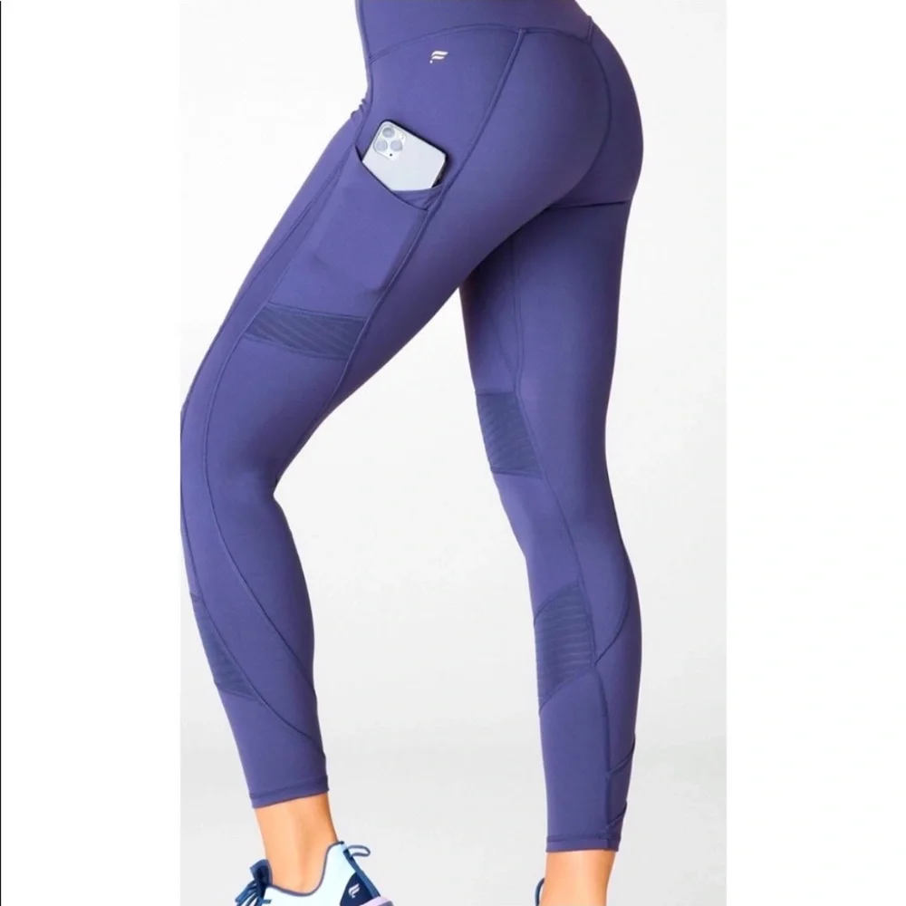 Fabletics Anywhere Motion365 High-Waisted Moto 7/8 Legging - Picture 1 of 4